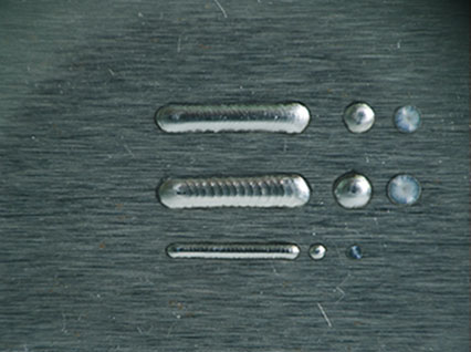 <a href='http://m.xdjo.cn/product/3.htm' class='text_a'>模具激光焊機(jī)</a>修復(fù)鏡面模具效果